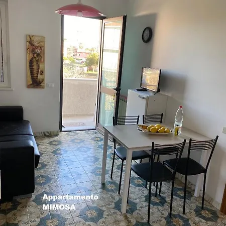 Aparthotel I Fiori Di Pietra Pietra Ligure Exterior foto