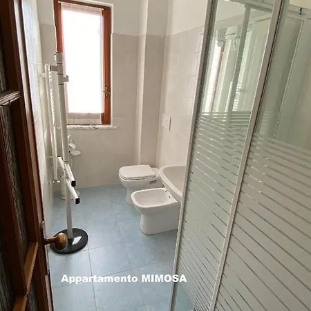 Aparthotel I Fiori Di Pietra Pietra Ligure Exterior foto