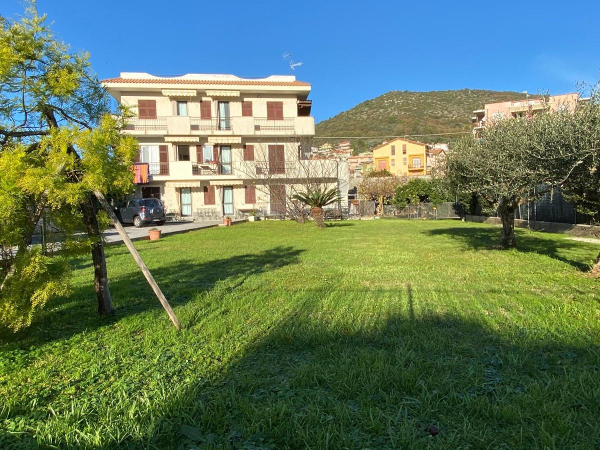 Aparthotel I Fiori Di Pietra *