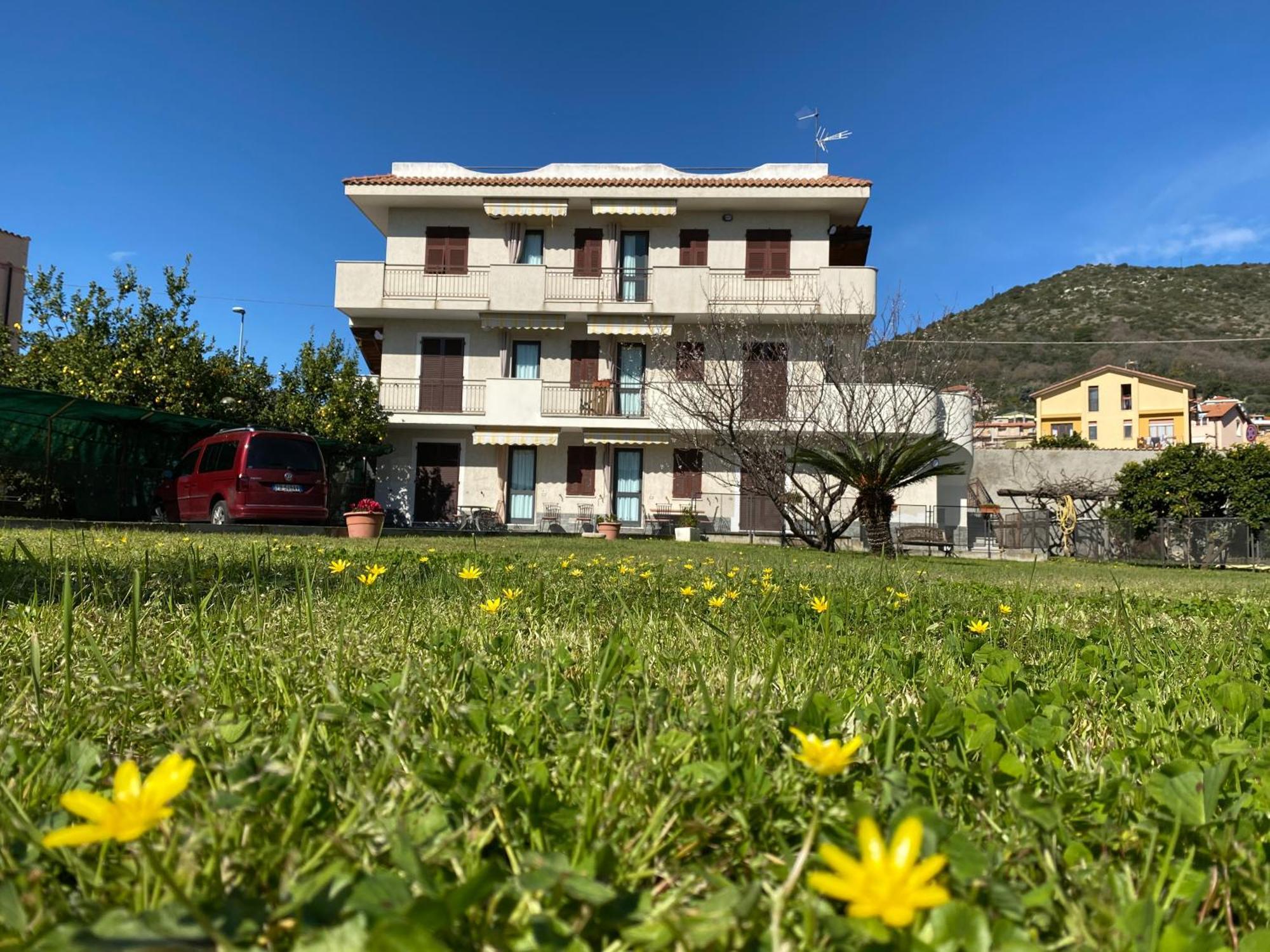 I Fiori Di Pietra Pietra Ligure